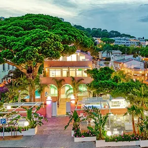 https://the-pink-elephant-hotel.catalonia-hotels.com
